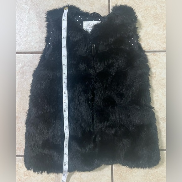 NWOT Zara Girls Faux Black Vest with Poker Dot lining size 5/6. - Picture 5 of 7